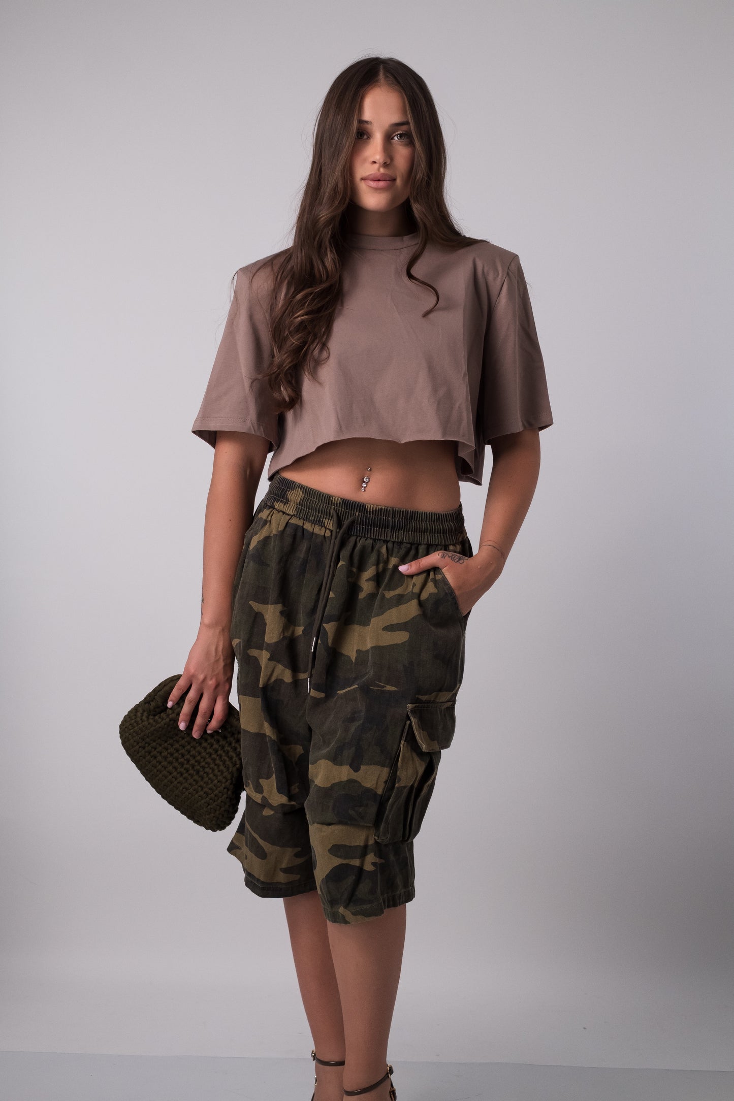 T-SHIRT CUT