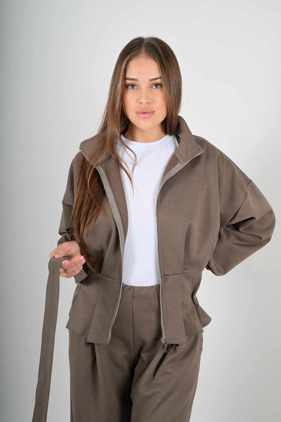 Giacca con cerniera e cintura in tuta