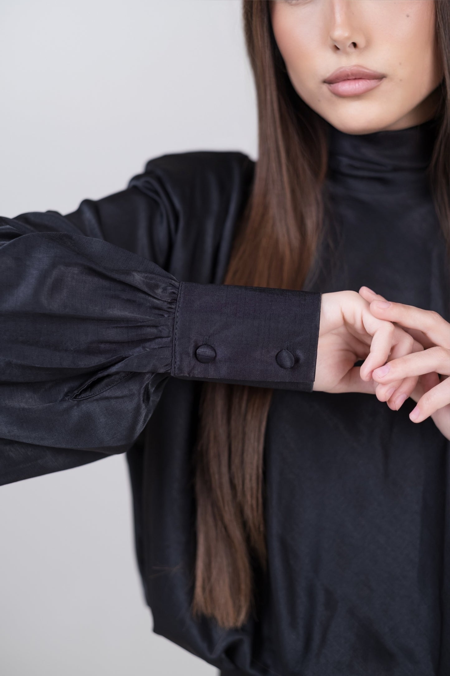 Abito in raso con pizzo