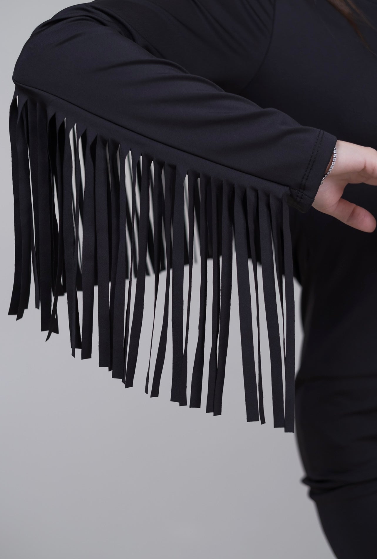 Abito con frange
