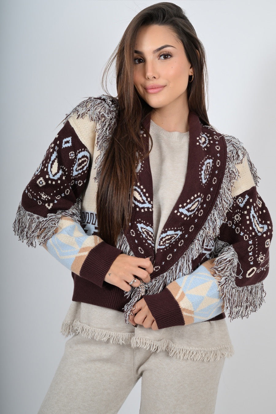 Cardigan in fantasia con frange corto