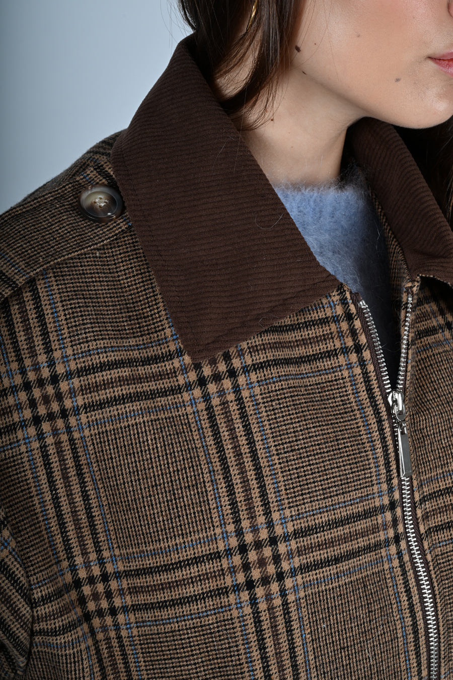 Bomber oversize scozzese con tasche a vista