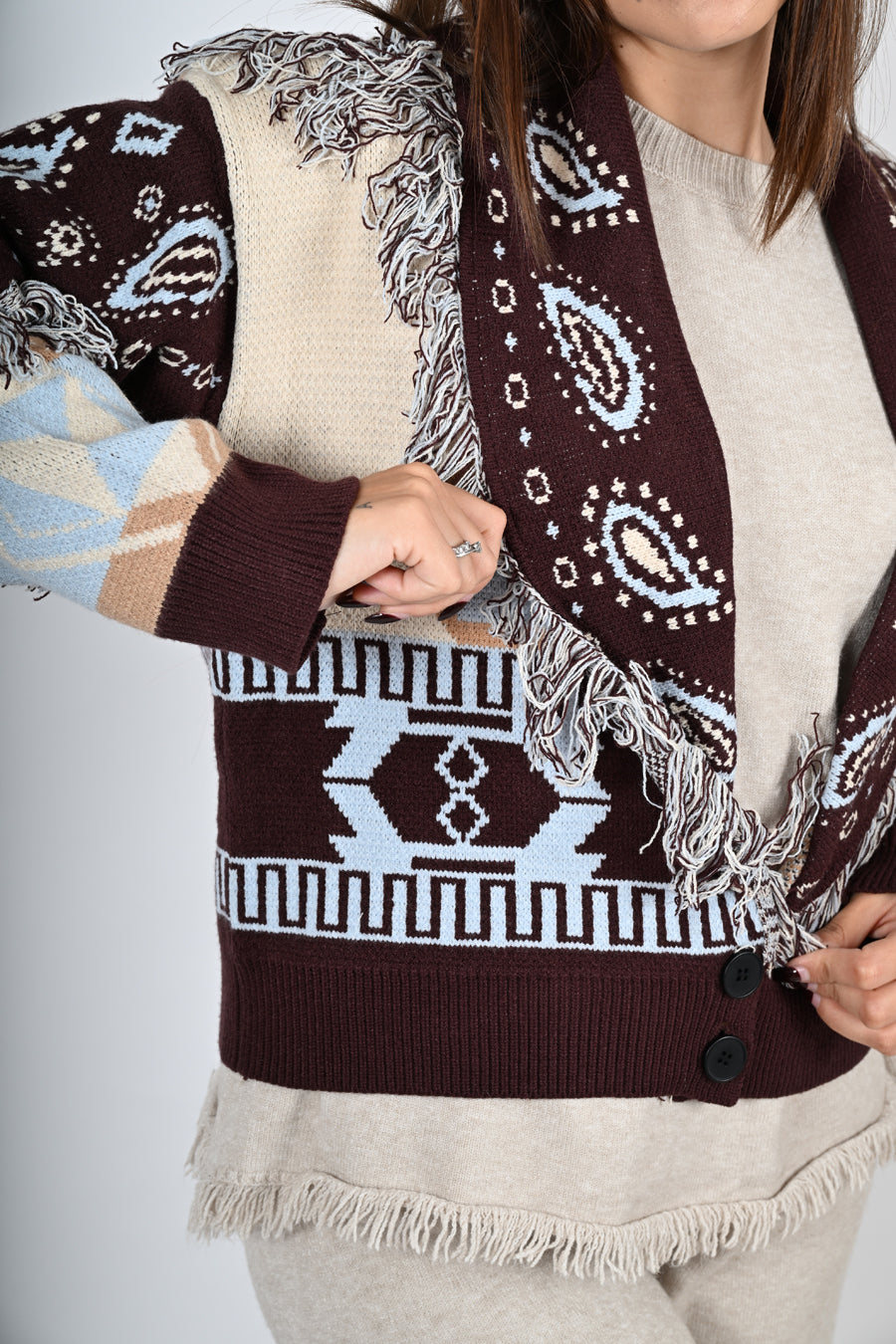 Cardigan in fantasia con frange corto