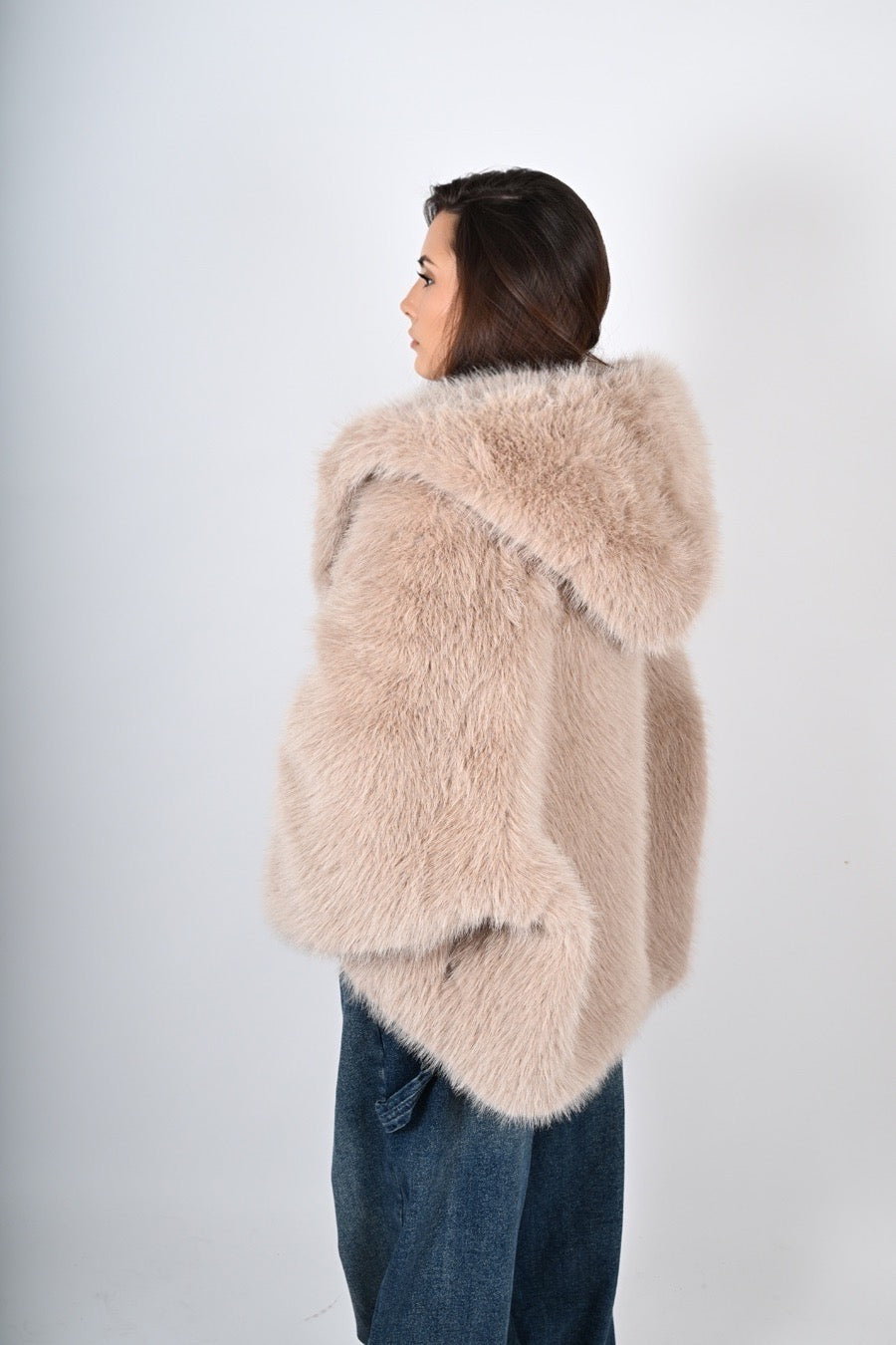 Eco-pelliccia con cappuccio