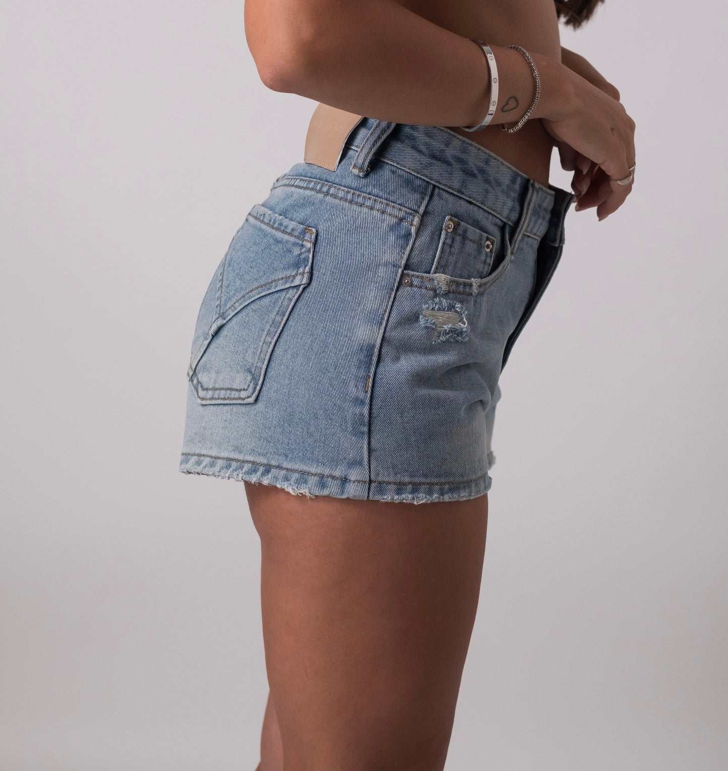MINI SHORT LOW RISE DENIM