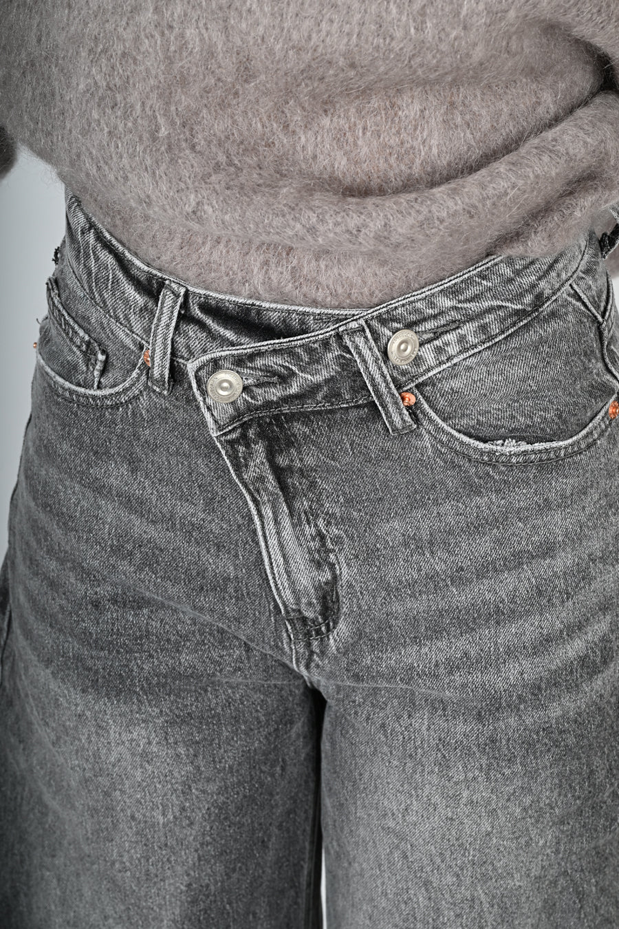 Demin criss cross ballon fit