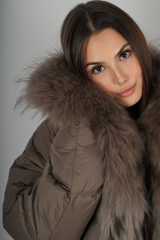 Piumino imbottito con pelliccia