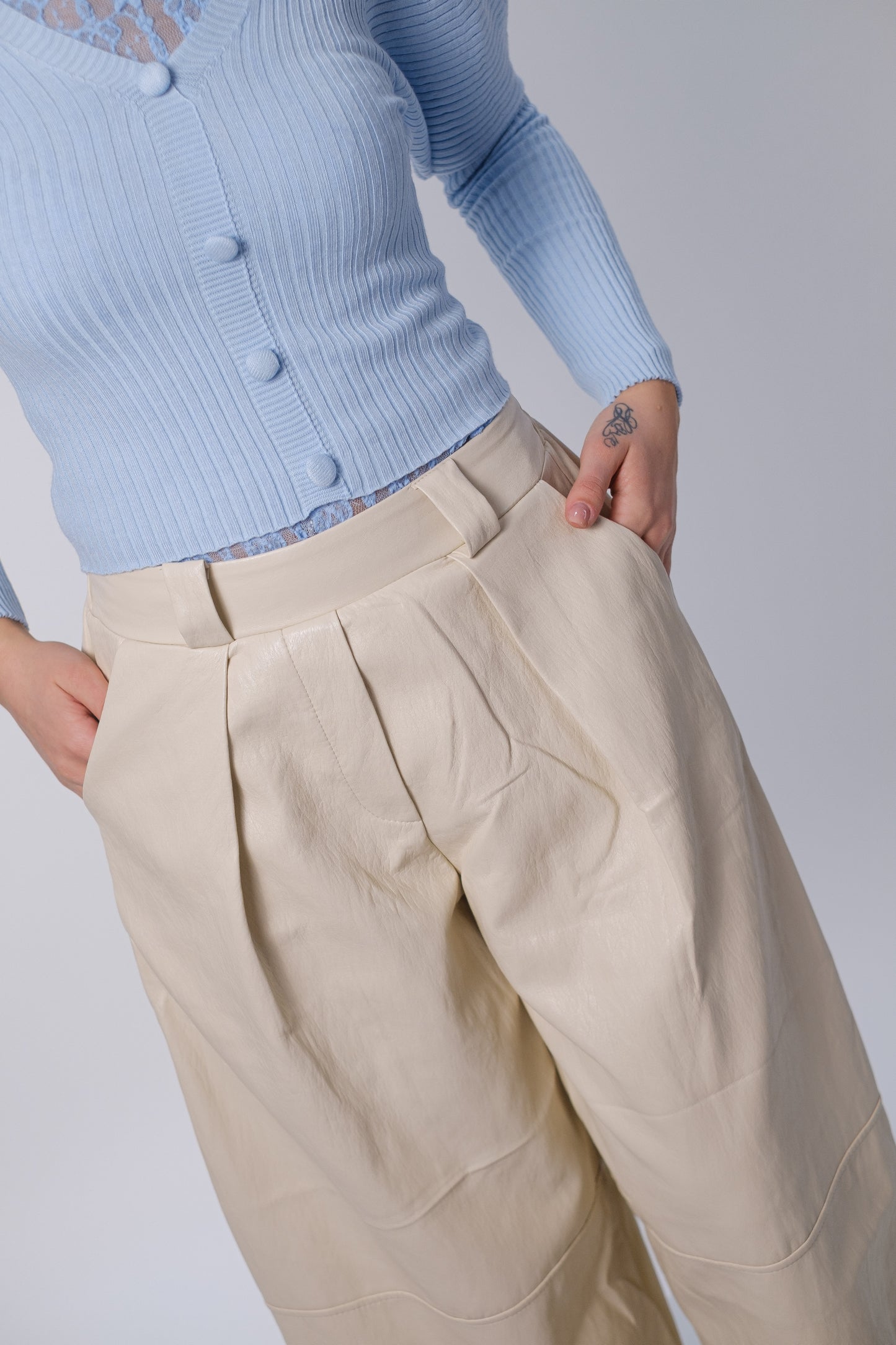 Pantalone ballon fit eco-pelle